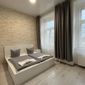  Apartamento P.a.e.r.